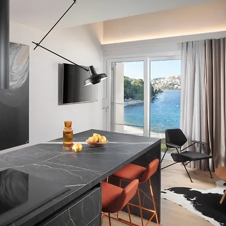 וילה Modern Seafront Steps From The רוגוזניצה