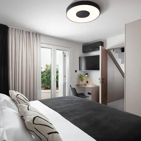 Modern Seafront Steps From The * Rogoznica (Sibenik-Knin)