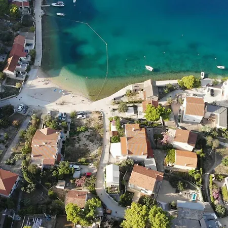 Willa Modern Seafront Steps From The Rogoznica (Sibenik-Knin)
