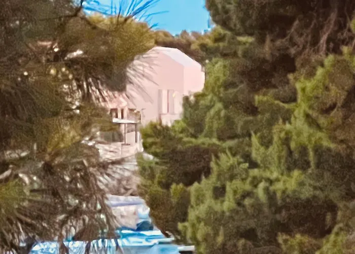 Willa Modern Seafront Steps From The Rogoznica (Sibenik-Knin)