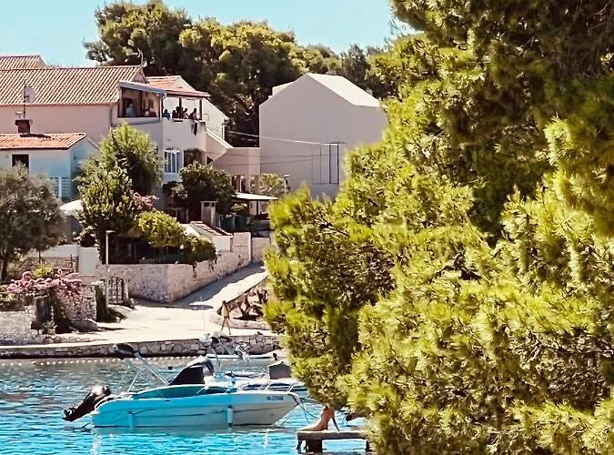 Modern Seafront Steps From The Willa Rogoznica (Sibenik-Knin)