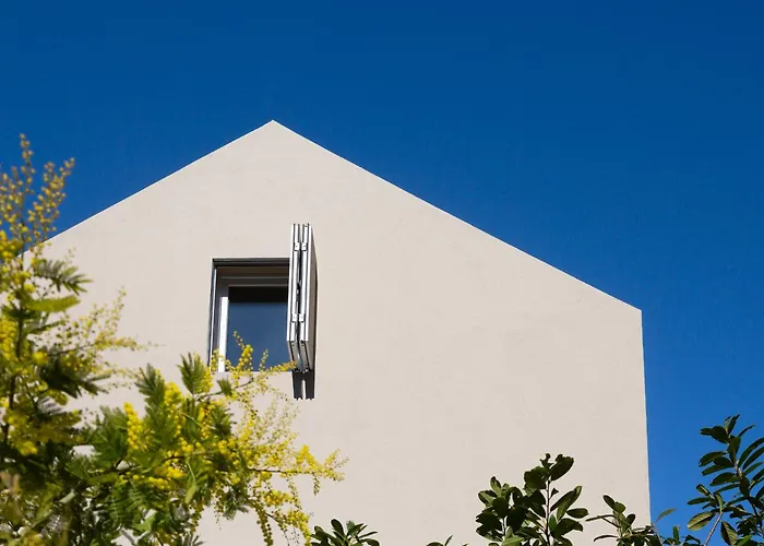Modern Seafront Steps From The