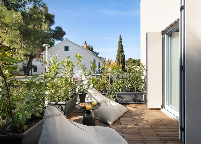 Modern Seafront Steps From The Villa Rogoznica (Sibenik-Knin)