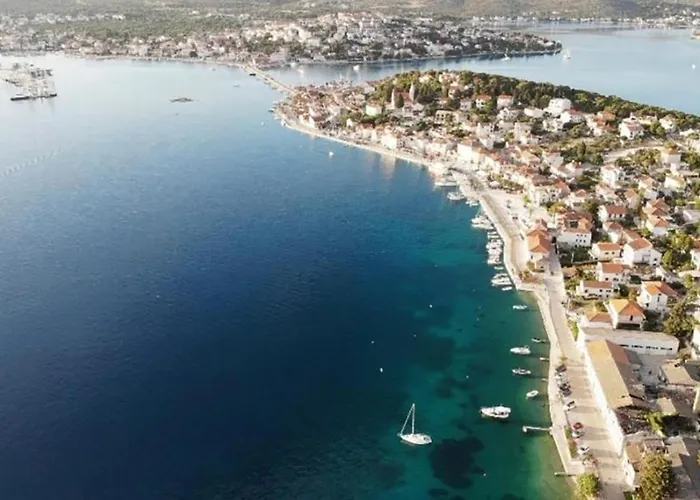 Willa Modern Seafront Steps From The *